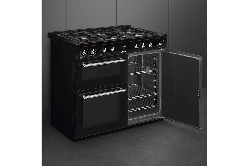 Smeg Concert 90cm Dual Fuel Range Cooker | CX103GMBL | Black Smeg Concert 90cm Dual Fuel Range Cooker | CX103GMBL | Black