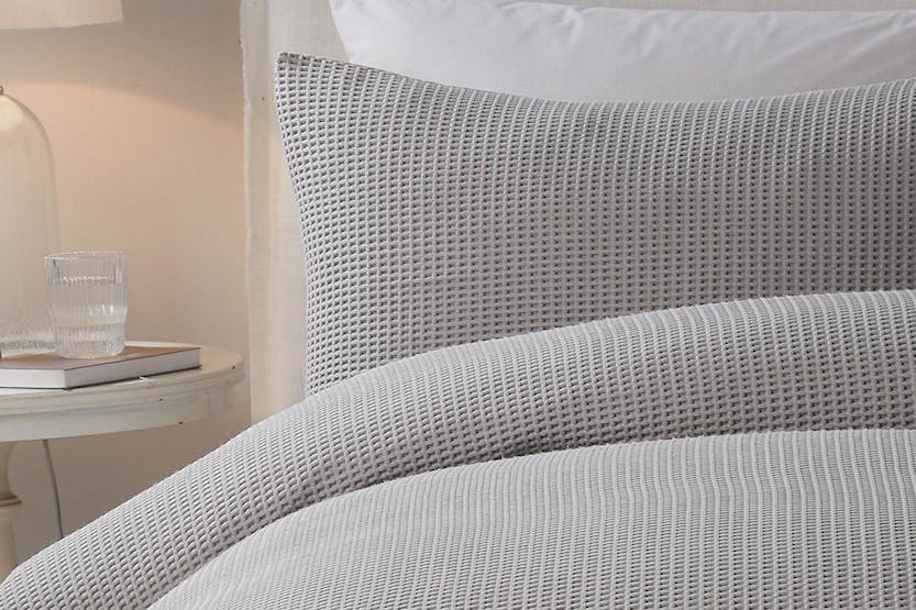 Serene | Lindly Duvet Cover Set | Grey | King Serene | Lindly Duvet Cover Set | Grey | King