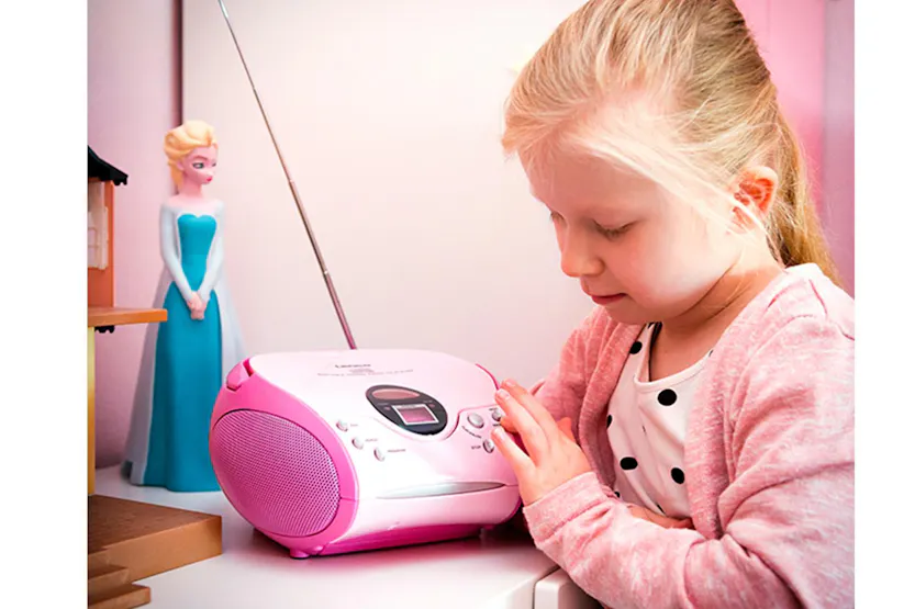 Lenco | Portable FM Radio And CD Player | Pink Lenco | Portable FM Radio And CD Player | Pink