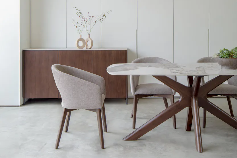 Massa Rectangular Dining Table Massa Rectangular Dining Table