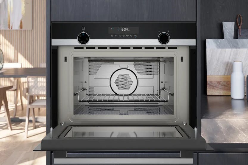 Siemens IQ500 44L 900W Built-in Microwave Oven | CM585AGS1B | Stainless Steel Siemens IQ500 44L 900W Built-in Microwave Oven | CM585AGS1B | Stainless Steel