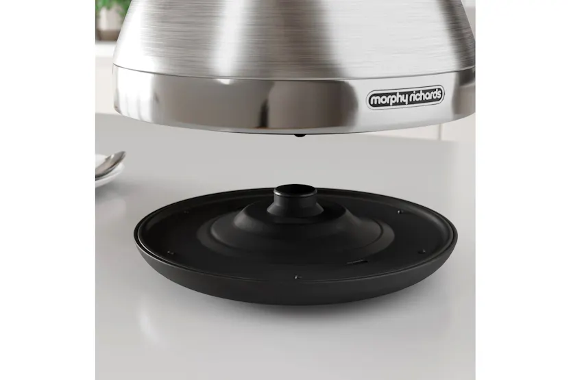 Morphy Richards 1.5L Venture Pyramid Kettle | Silver |100130 Morphy Richards 1.5L Venture Pyramid Kettle | Silver |100130