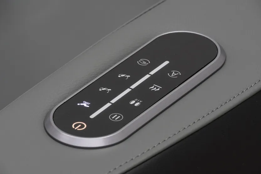 Eris Massage Chair | Dark Grey Eris Massage Chair | Dark Grey