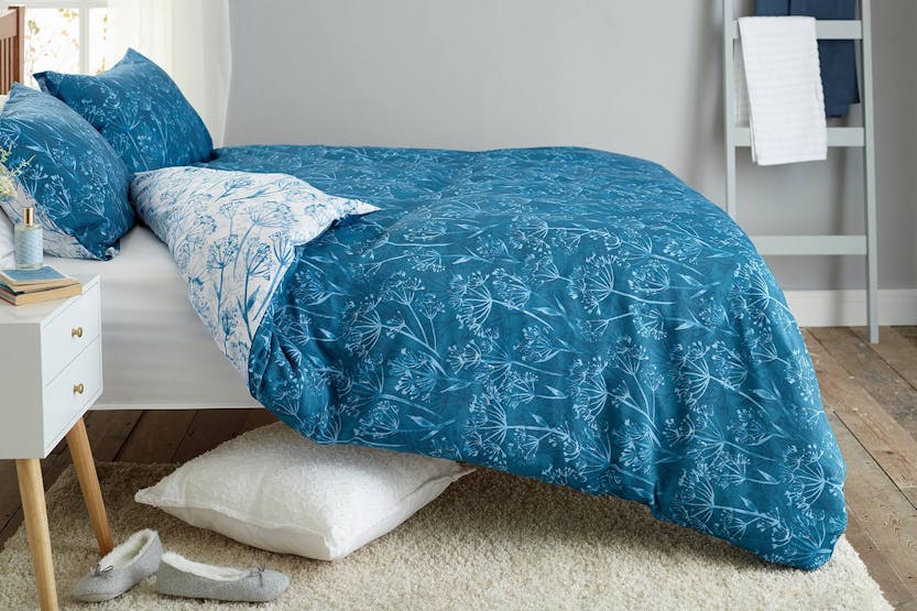 Deyongs | Cow Parsley Duvet Cover Set | Blue | King Deyongs | Cow Parsley Duvet Cover Set | Blue | King