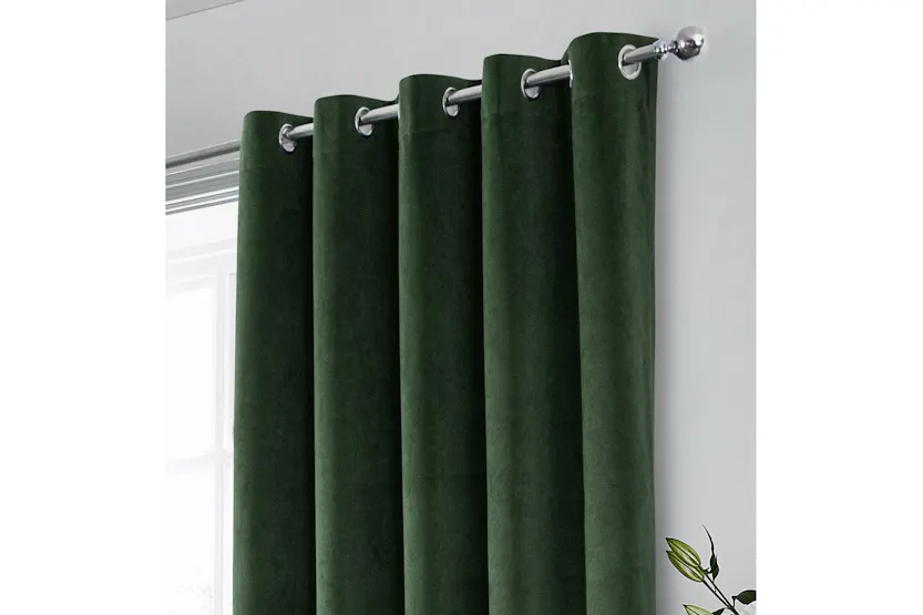 Green Velvet Eyelet Pair Of Blackout Thermal Supersoft Curtains 229x229cm Green Velvet Eyelet Pair Of Blackout Thermal Supersoft Curtains 229x229cm