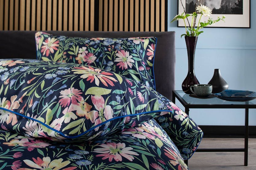 Deyongs | Spring Flowers Duvet Cover Set | Multicolour | King Deyongs | Spring Flowers Duvet Cover Set | Multicolour | King