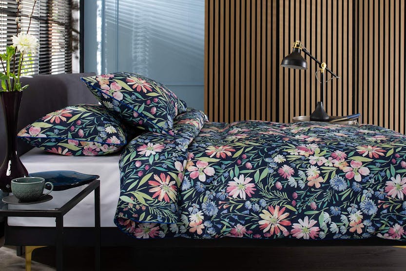 Deyongs | Spring Flowers Duvet Cover Set | Multicolour | King Deyongs | Spring Flowers Duvet Cover Set | Multicolour | King