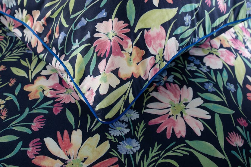 Deyongs | Spring Flowers Duvet Cover Set | Multicolour | King Deyongs | Spring Flowers Duvet Cover Set | Multicolour | King