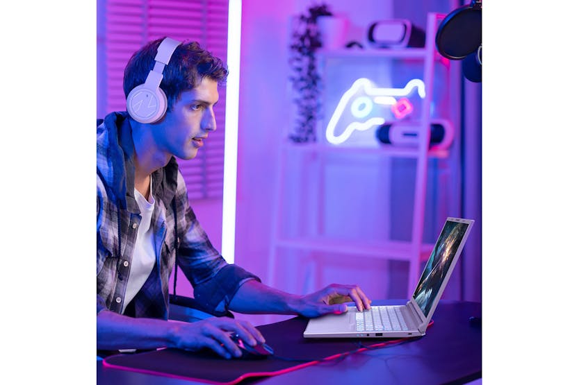 Acer Nitro V 14.5" AMD Ryzen AI 7 |16GB | 1TB | GeForce RTX 5060 Acer Nitro V 14.5" AMD Ryzen AI 7 |16GB | 1TB | GeForce RTX 5060