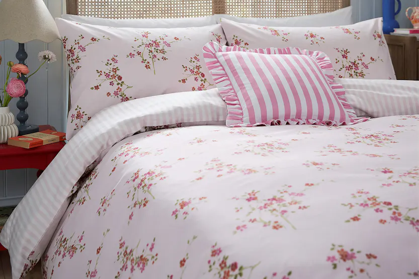 Secrete Garden | Blossom Print Duvet Cover Set | Pink | King Secrete Garden | Blossom Print Duvet Cover Set | Pink | King