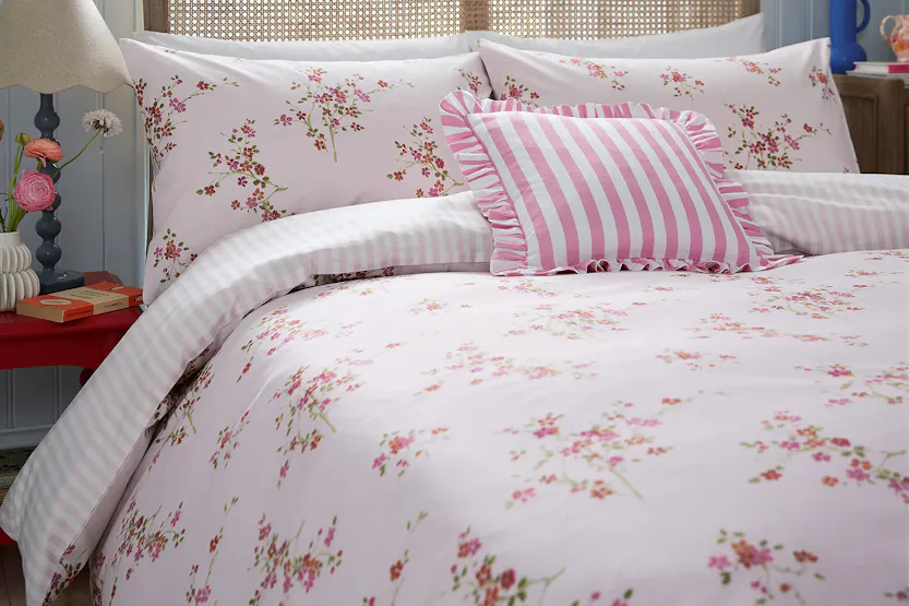 Secrete Garden | Blossom Print Duvet Cover Set | Pink | Super King Secrete Garden | Blossom Print Duvet Cover Set | Pink | Super King