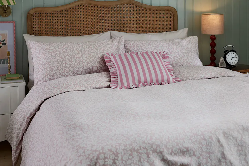 Secrete Garden | Rosebud Brushed Cotton Duvet Cover Set | Pink | Double Secrete Garden | Rosebud Brushed Cotton Duvet Cover Set | Pink | Double