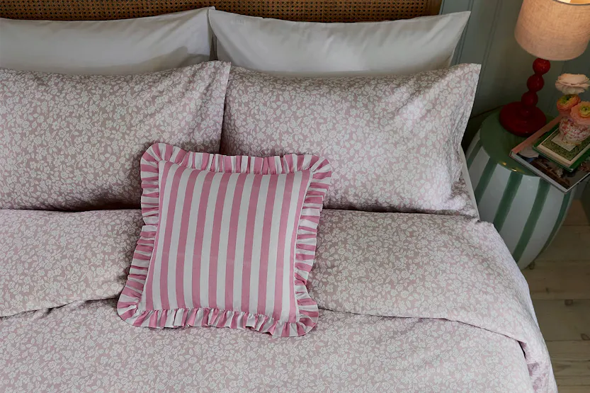 Secrete Garden | Rosebud Brushed Cotton Duvet Cover Set | Pink | Super King Secrete Garden | Rosebud Brushed Cotton Duvet Cover Set | Pink | Super King
