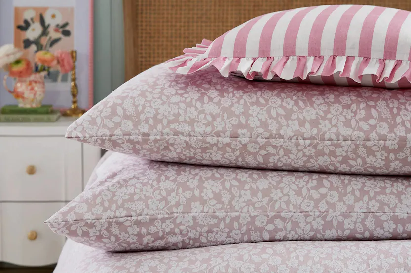 Secrete Garden | Rosebud Brushed Cotton Duvet Cover Set | Pink | Super King Secrete Garden | Rosebud Brushed Cotton Duvet Cover Set | Pink | Super King