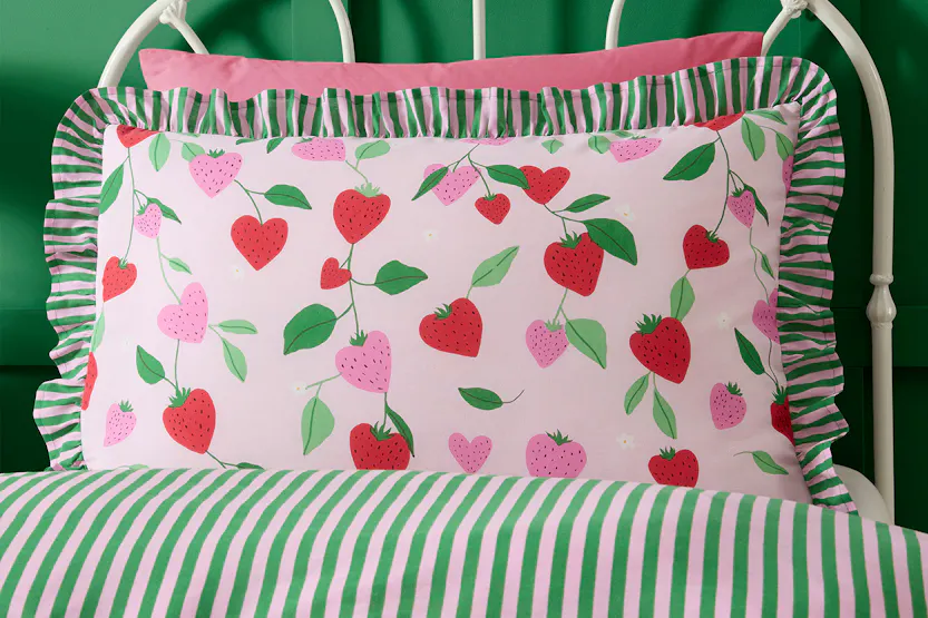Bedlam | Fun Strawberries Duvet Cover Set | Multicolour | Double Bedlam | Fun Strawberries Duvet Cover Set | Multicolour | Double