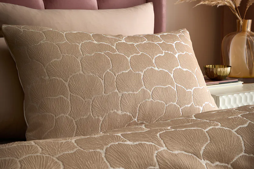 Soiree | Ginko Jacquard Duvet Cover Set | Natural | Double Soiree | Ginko Jacquard Duvet Cover Set | Natural | Double