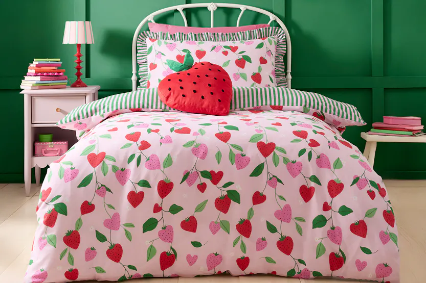 Bedlam | Fun Strawberries Duvet Cover Set | Multicolour | Single Bedlam | Fun Strawberries Duvet Cover Set | Multicolour | Single