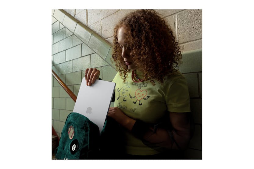 MacBook Air 15" | M5 | 10-Core CPU | 24GB | 1TB | Midnight (2026) MacBook Air 15" | M5 | 10-Core CPU | 24GB | 1TB | Midnight (2026)