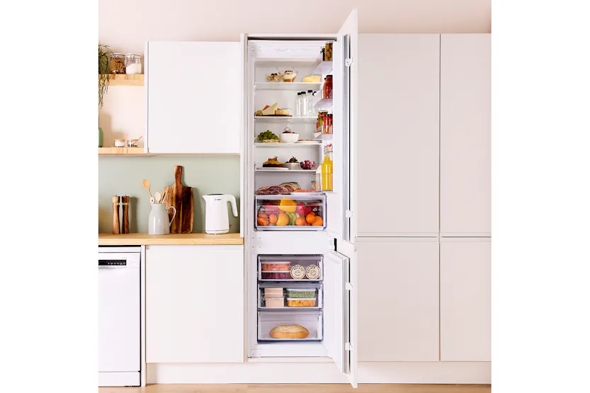 Bosch Series 2 Built-in Fridge Freezer | KIN96NSE0G Bosch Series 2 Built-in Fridge Freezer | KIN96NSE0G
