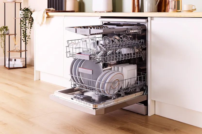 Bosch Series 4 Freestanding Dishwasher | 14 Place | SMS4EMI06G Bosch Series 4 Freestanding Dishwasher | 14 Place | SMS4EMI06G