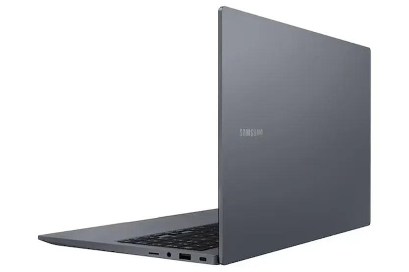 Samsung Galaxy Book4 15.6" Core i3 | 8 GB | 256 GB | Grey Samsung Galaxy Book4 15.6" Core i3 | 8 GB | 256 GB | Grey