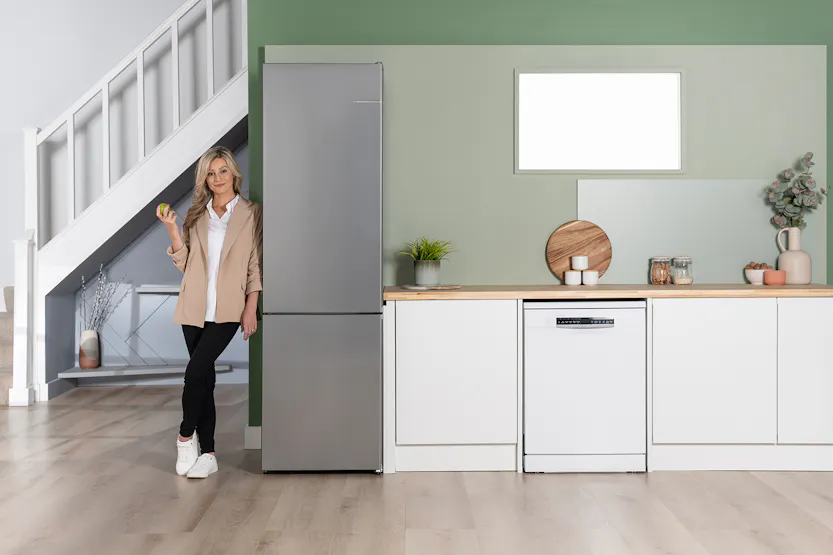 Bosch Series 4 Freestanding Fridge Freezer | KGN392LDFG Bosch Series 4 Freestanding Fridge Freezer | KGN392LDFG