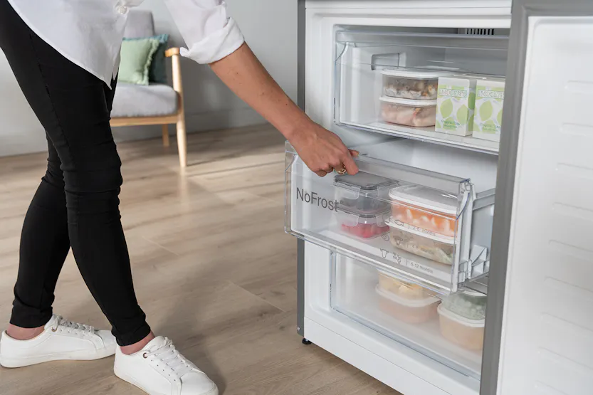 Bosch Series 4 Freestanding Fridge Freezer | KGN392LDFG Bosch Series 4 Freestanding Fridge Freezer | KGN392LDFG