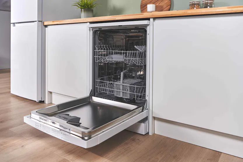 Bosch Series 2 Free Standing Dishwasher | 12 Place | SMS26AW08G Bosch Series 2 Free Standing Dishwasher | 12 Place | SMS26AW08G