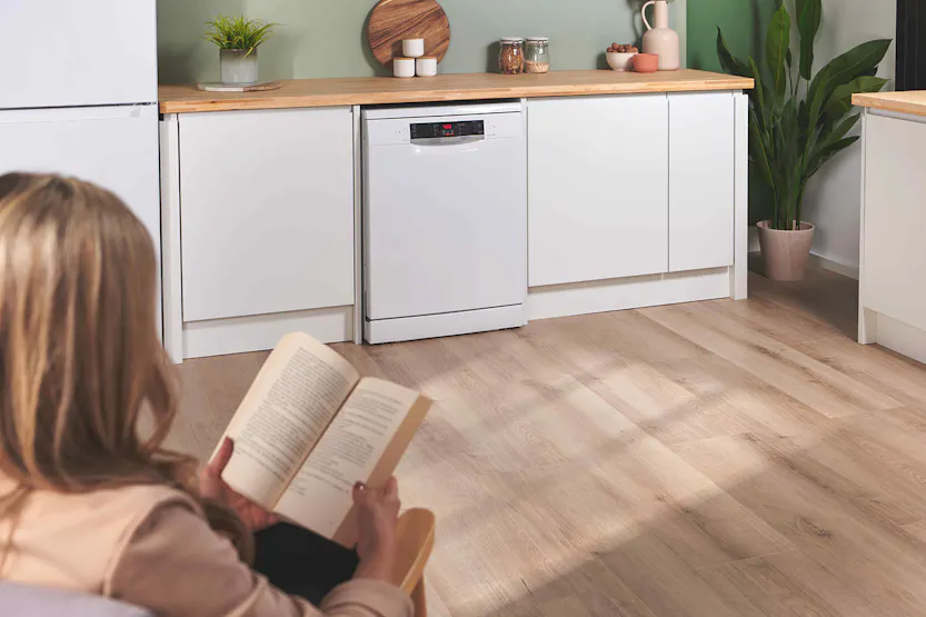 Bosch Series 2 Free Standing Dishwasher | 12 Place | SMS26AW08G Bosch Series 2 Free Standing Dishwasher | 12 Place | SMS26AW08G