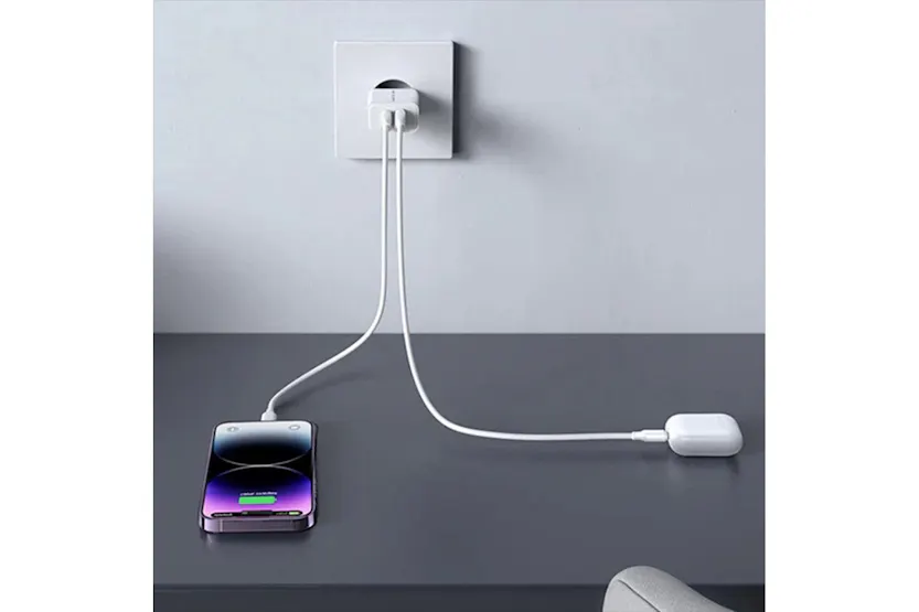 Joyroom 2.1A Dual USB-A Charger | White Joyroom 2.1A Dual USB-A Charger | White
