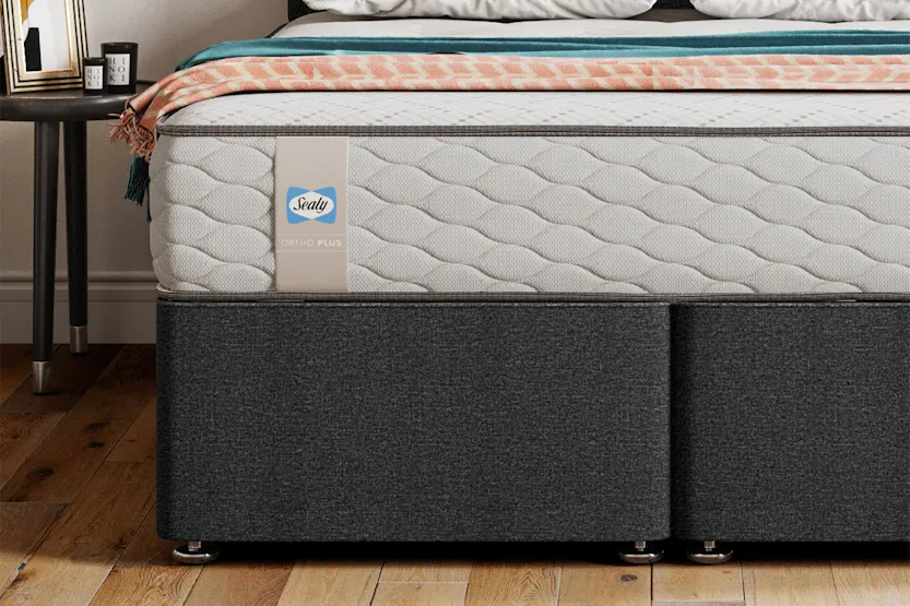 Sealy | Uxbridge Ortho Plus Tufted Mattress | Super King | 6ft Sealy | Uxbridge Ortho Plus Tufted Mattress | Super King | 6ft