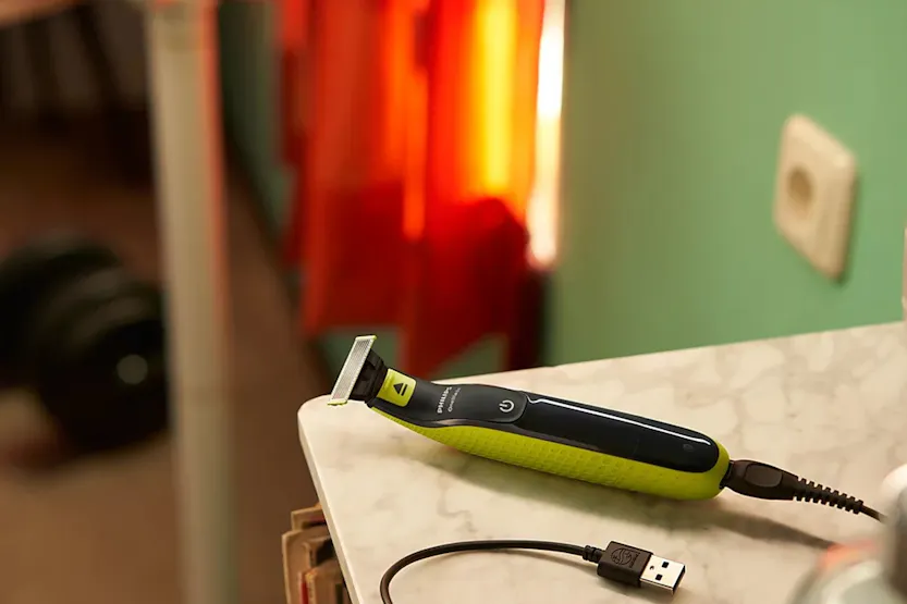Philips OneBlade Face Trimmer | QP2724 Philips OneBlade Face Trimmer | QP2724
