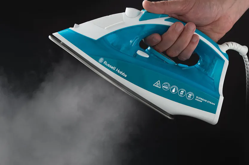 Russell Hobbs 2400W Supreme Steam Traditional Iron | 23061 | White/Blue Russell Hobbs 2400W Supreme Steam Traditional Iron | 23061 | White/Blue