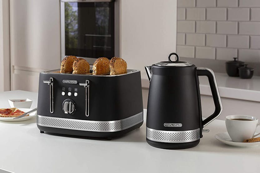 Morphy Richards Illumination 4 Slice Toaster | 248020 | Black Morphy Richards Illumination 4 Slice Toaster | 248020 | Black