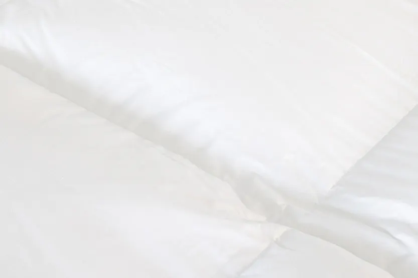 The Linen Room | Soft & Light Breathable Mattress Topper | Double | 4ft6 The Linen Room | Soft & Light Breathable Mattress Topper | Double | 4ft6