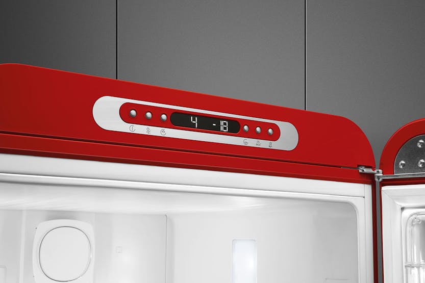 Smeg 50's Retro Style Freestanding Fridge Freezer | FAB32RRD5UK Smeg 50's Retro Style Freestanding Fridge Freezer | FAB32RRD5UK