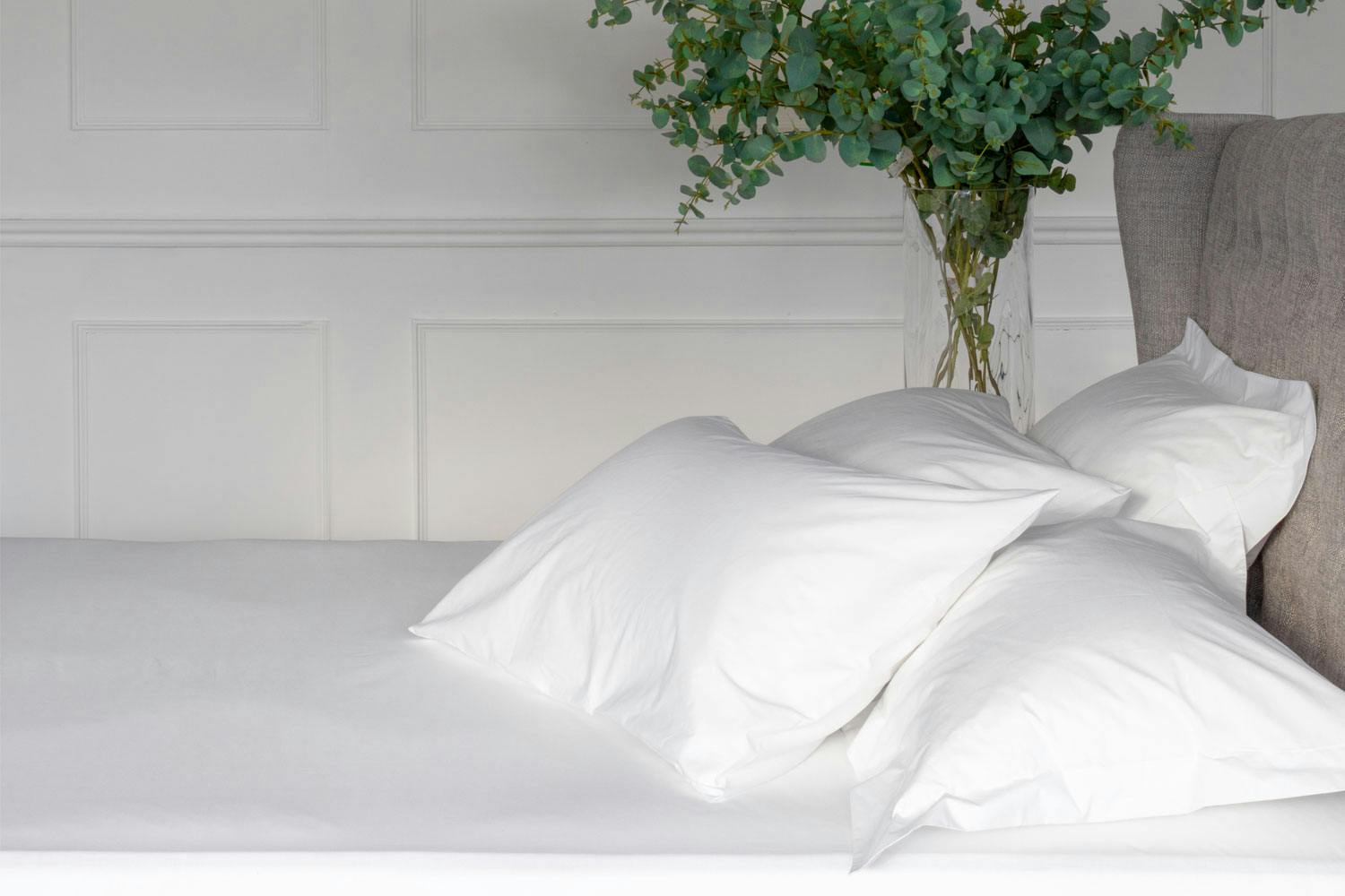 The Linen Room | 200tc Cotton Percale | Flat Sheet | King