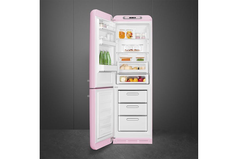 Smeg 50's Style Freestanding Fridge Freezer | FAB32LPK5 | Pink Smeg 50's Style Freestanding Fridge Freezer | FAB32LPK5 | Pink