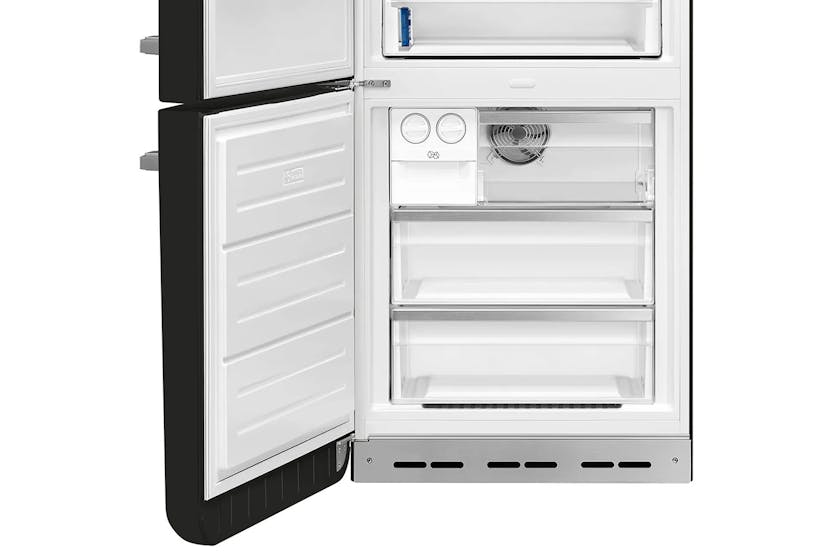 Smeg 50's Style Freestanding Fridge Freezer | FAB38LBL5 | Black Smeg 50's Style Freestanding Fridge Freezer | FAB38LBL5 | Black