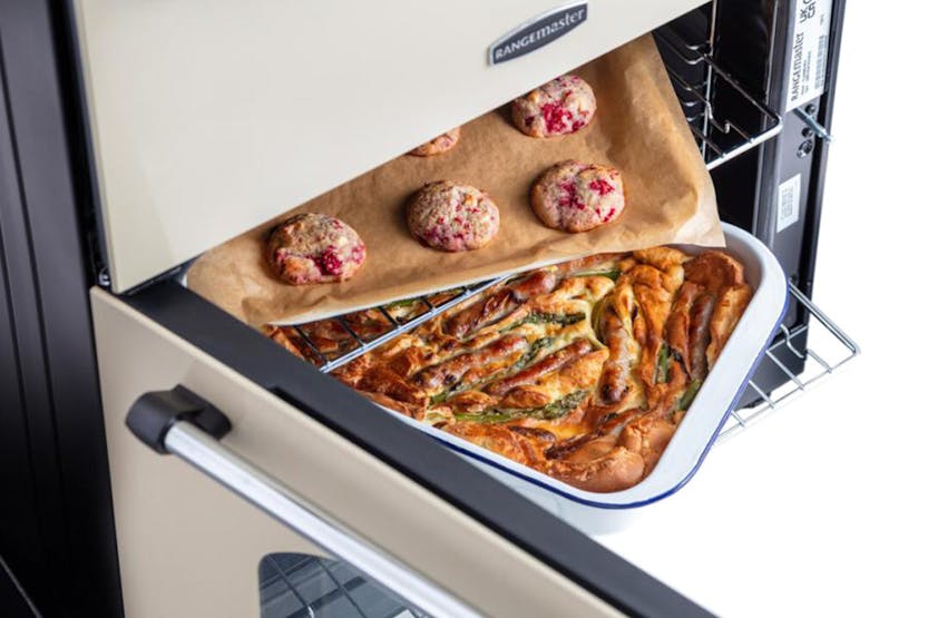 Rangemaster Classic 60cm Dual Fuel Cooker | CLA60DFFCR/C | Cream Rangemaster Classic 60cm Dual Fuel Cooker | CLA60DFFCR/C | Cream