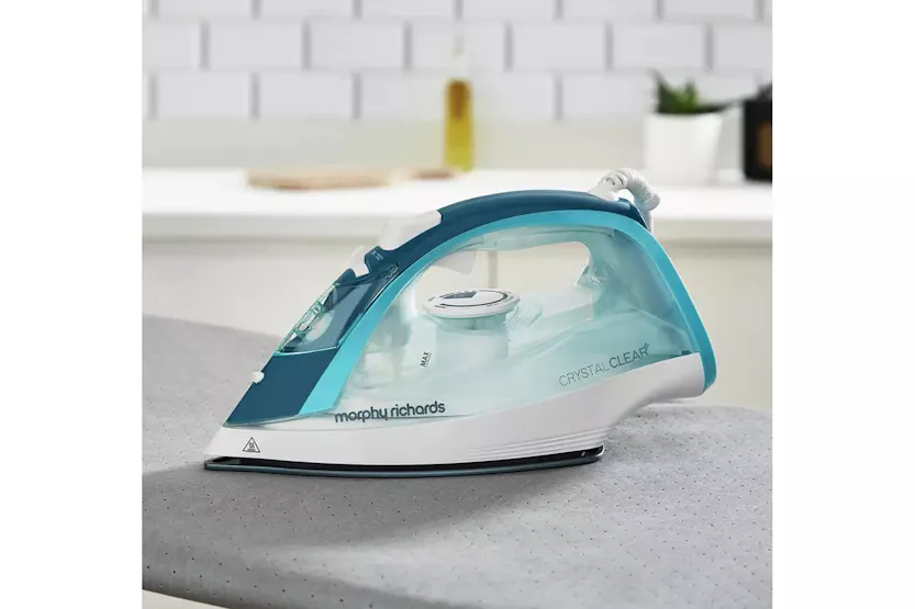 Morphy Richards 2400W Crystal Clear Steam Iron | 300300 Morphy Richards 2400W Crystal Clear Steam Iron | 300300