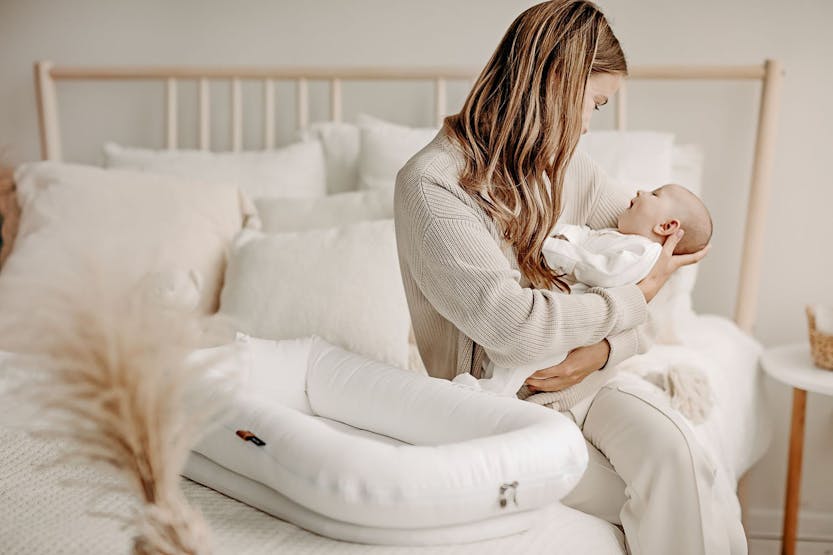 Noordi 2-in-1 Baby Nest | Deluxe White Noordi 2-in-1 Baby Nest | Deluxe White