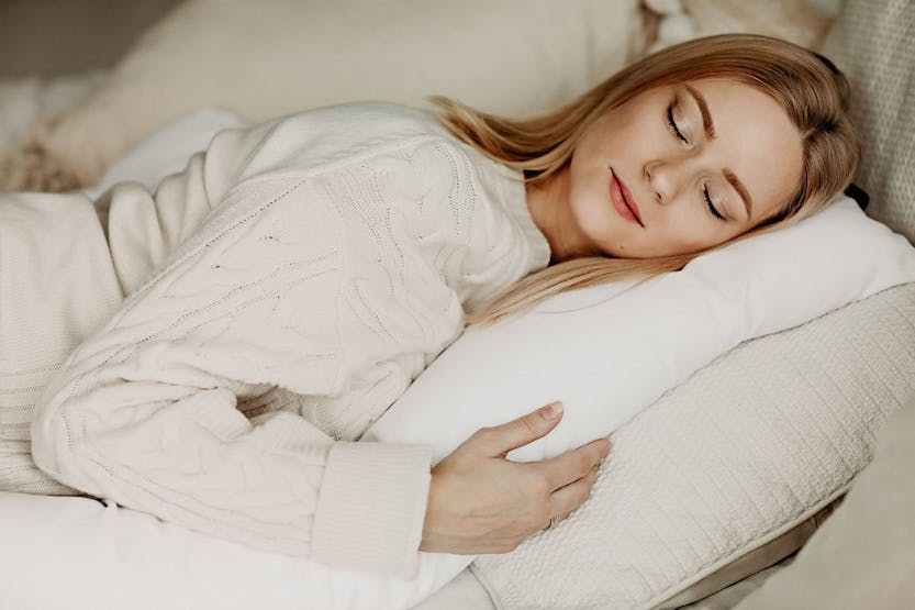 Noordi 111195 2-in-1 Baby Nest + Maternity Pillow Deluxe | Pink Noordi 111195 2-in-1 Baby Nest + Maternity Pillow Deluxe | Pink