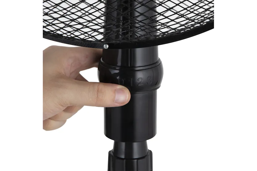 Black & Decker 16" Pedestal Fan | BXFP51005GB | Black Black & Decker 16" Pedestal Fan | BXFP51005GB | Black