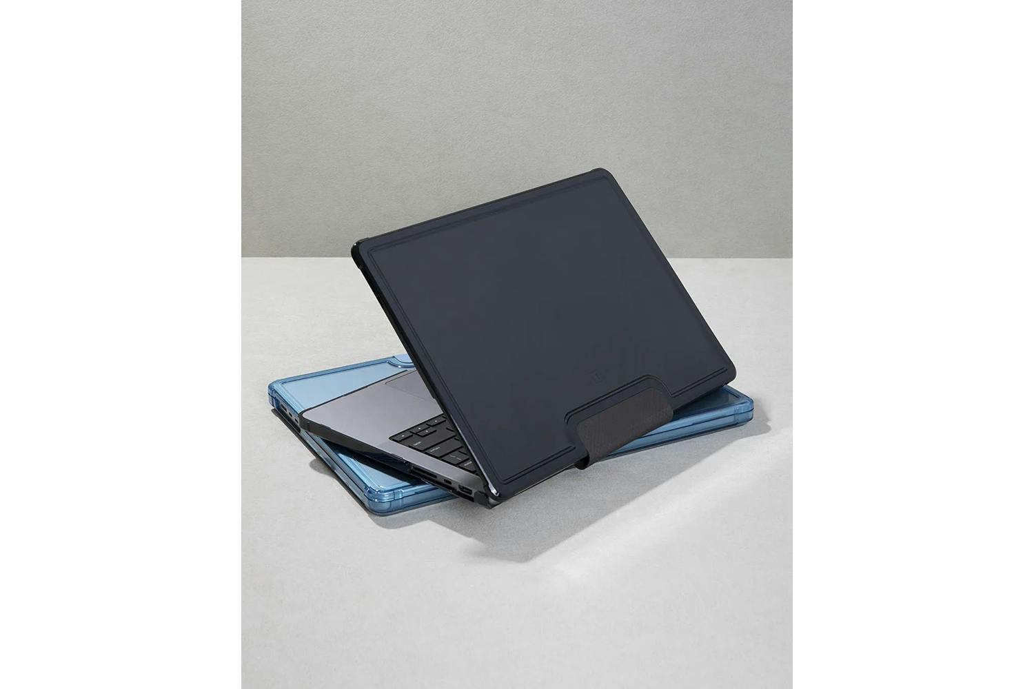 UAG Lucent Series 16" MacBook Pro Case | Black (2021)