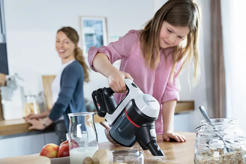 Bosch Rechargeable Unlimited 7 Vacuum Cleaner | BCS712GB | White Bosch Rechargeable Unlimited 7 Vacuum Cleaner | BCS712GB | White