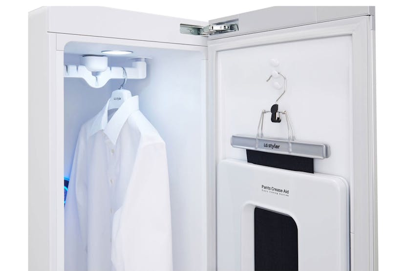 LG Freestanding Styler Steam Clothing Care System | 3 Hangers | Black LG Freestanding Styler Steam Clothing Care System | 3 Hangers | Black