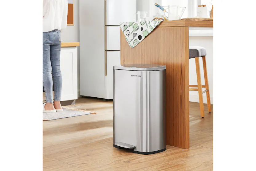 Songmics Step-Open Trash Can with Lid | Silver Songmics Step-Open Trash Can with Lid | Silver