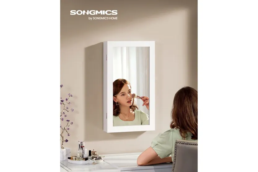 Songmics JBC51W Stylish Hanging Jewelry Cabinet Songmics JBC51W Stylish Hanging Jewelry Cabinet
