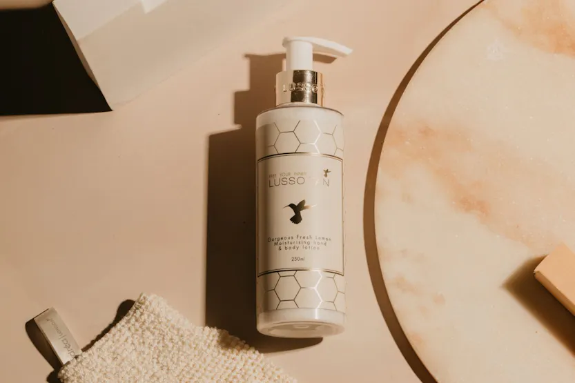 Lusso Tan LTFLTEM200 Fresh Lemon Tan Extending Body Lotion | 200ml Lusso Tan LTFLTEM200 Fresh Lemon Tan Extending Body Lotion | 200ml